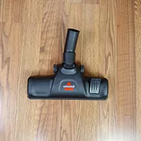 Cleaning head included with the Bissell Zing