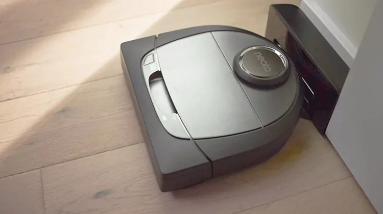 Neato Botvac D7 Connected robot vacuum usability 