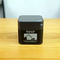 Navigation cube included with the Braava 380t