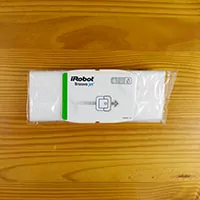 Dry cleaning pad included with the Braava Jet 240