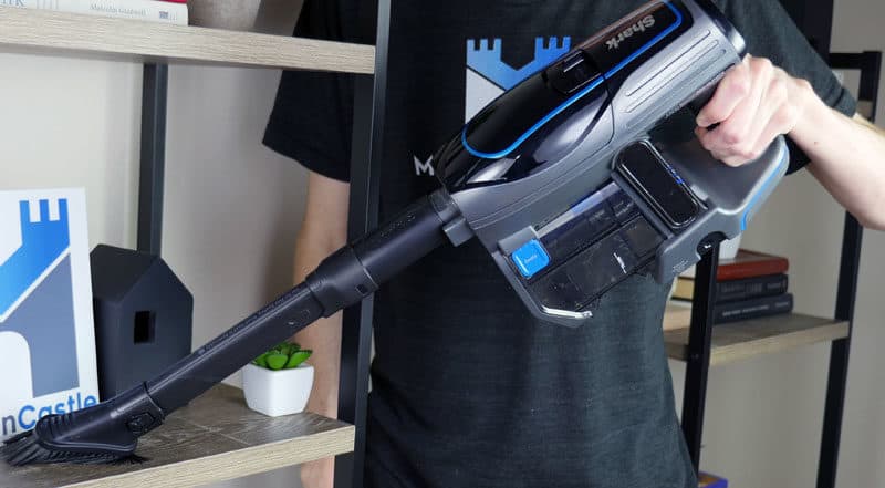Shark IONFlex 2x in handheld mode