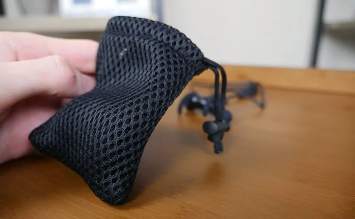 iTeknic ear bud carry case