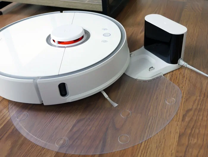 Roborock S5 charger and moisture-proof mat