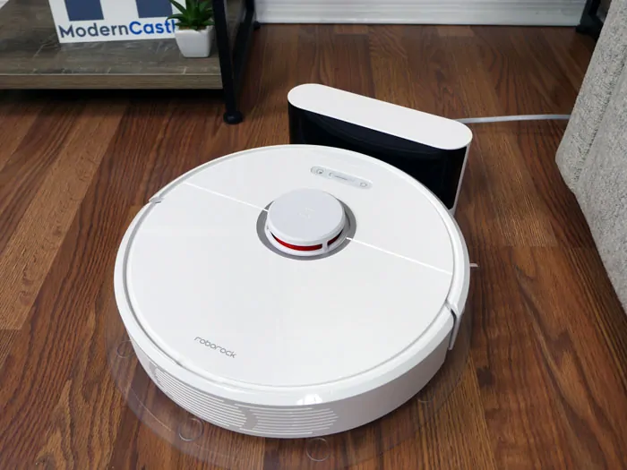 Roborock S6 on the charging base