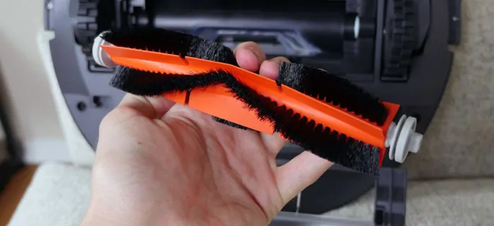 Roborock E2 spiral brushroll