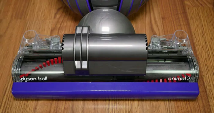 Adjustable cleaning head on the Dyson Animal 2