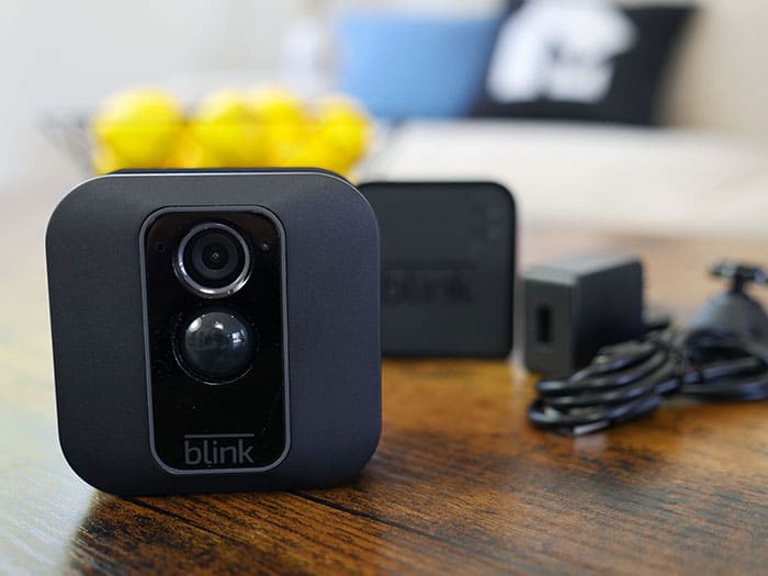 Blink vs. Arlo — SidebySide Comparison Modern Castle