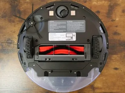 Underside of the Roborock S6 MaxV