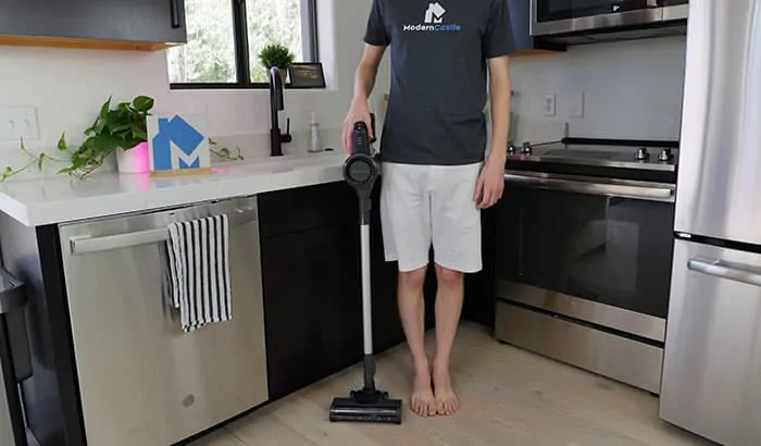 Elechomes cordless vacuum in stick mode
