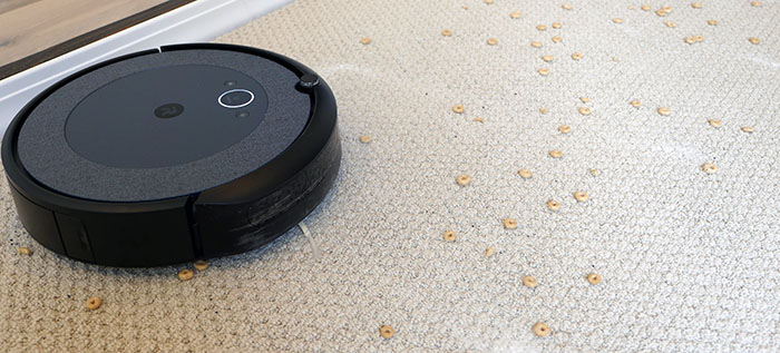 Roomba i3+ cleaning carpet