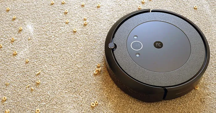 Roomba i3+ cleaning carpet