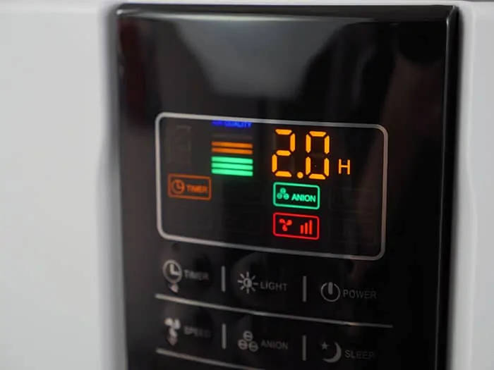 Digital display screen on the Hathaspace air purifier