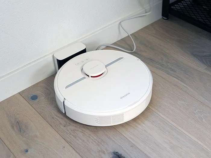 The Dreame D9 docked and ready to start cleaning