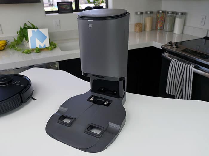 deebot empty dust bin