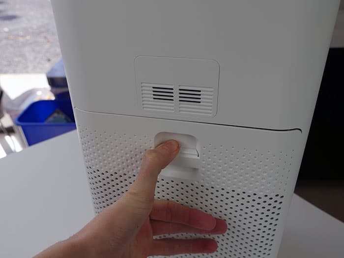 Opening the panel to remove the panel on the Medify MA 50 air purifier 