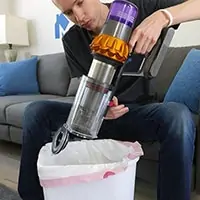 Emptying the Dyson V15 dust bin