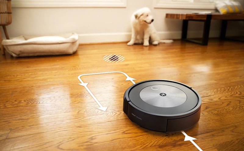 Roomba j7+ cleaning path - pet waste avoidance