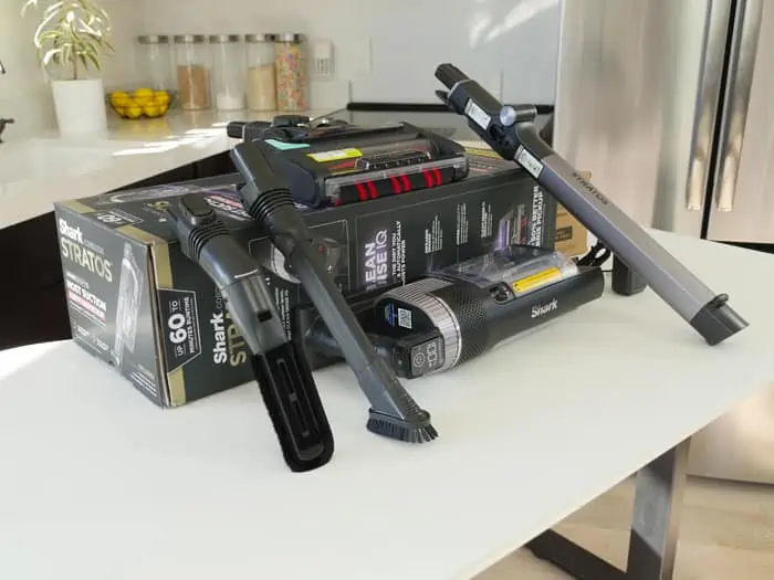 Shark Stratos vs. Vertex Cordless - Objective Cleaning Comparison