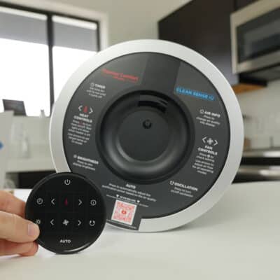 Shark 3In1 Air Purifier Remote And Docking Space